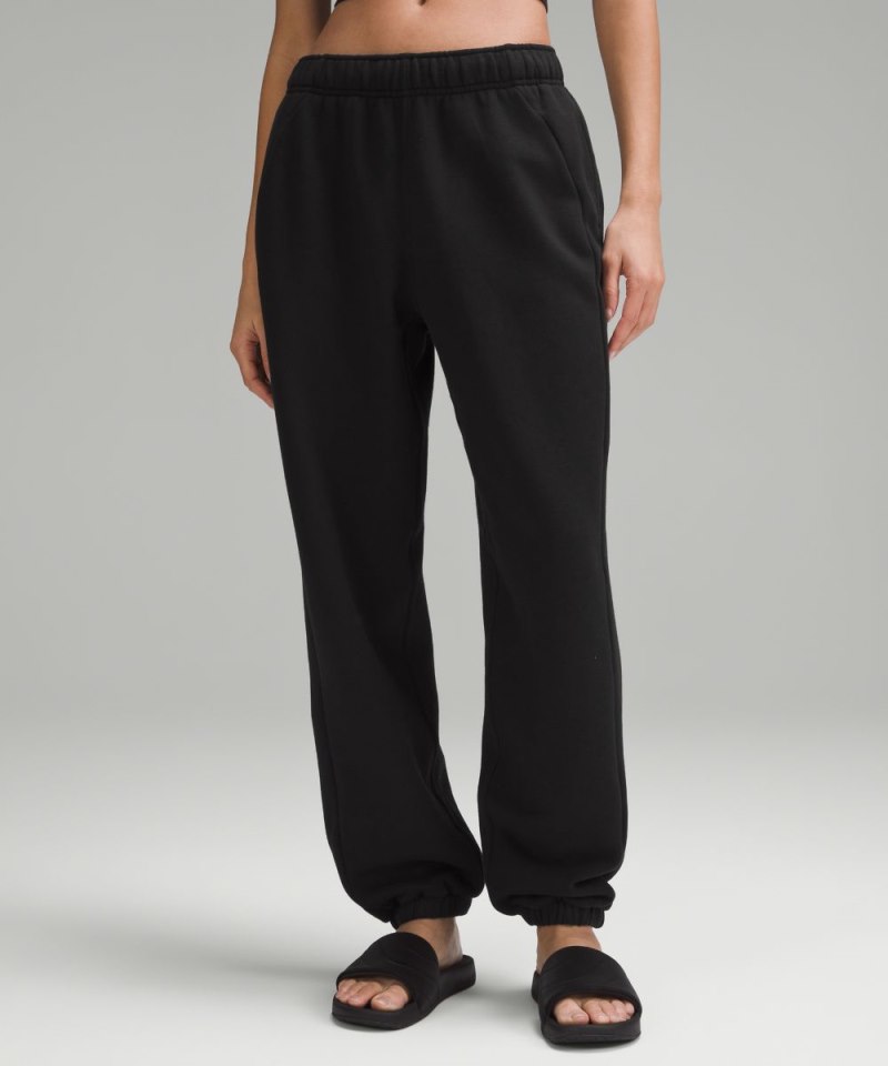 Lululemon | Women's Scuba Mid-Rise Oversized Jogger Short Black