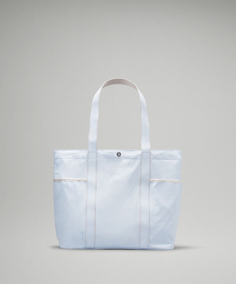 Lululemon | Men's Daily Multi-Pocket Tote Bag 20L Windmill / White Opal