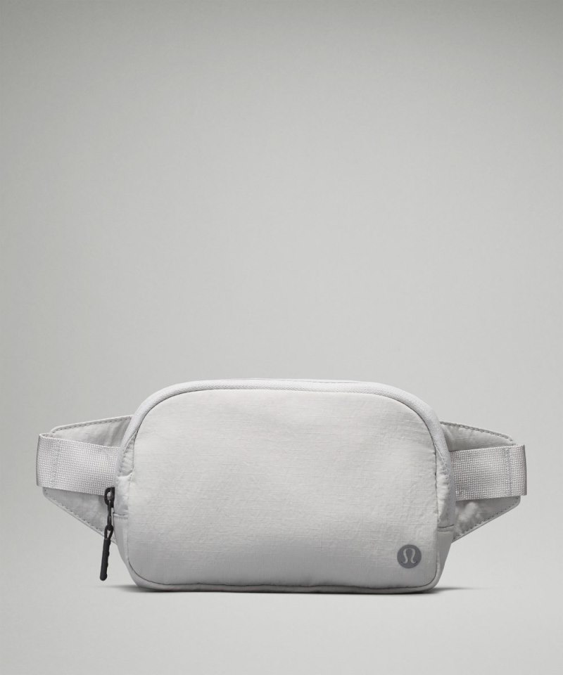 Lululemon | Women's Everywhere Belt Bag 1L Ripstop Vapor / Traverse Grey