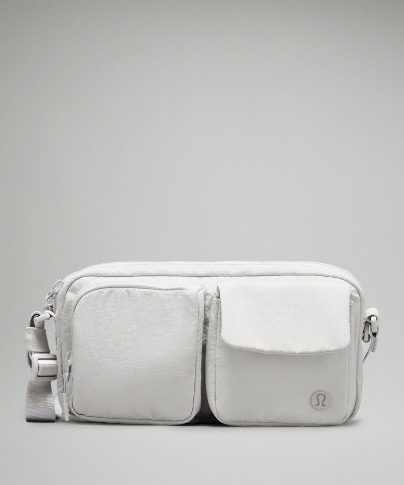 Lululemon | Women's Multi-Pocket Crossbody Bag 2.5L Vapor