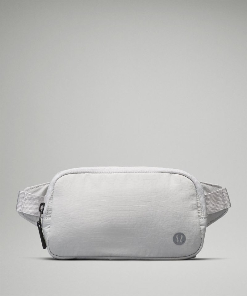 Lululemon | Women's Everywhere Belt Bag Mini Ripstop Vapor / Traverse Grey