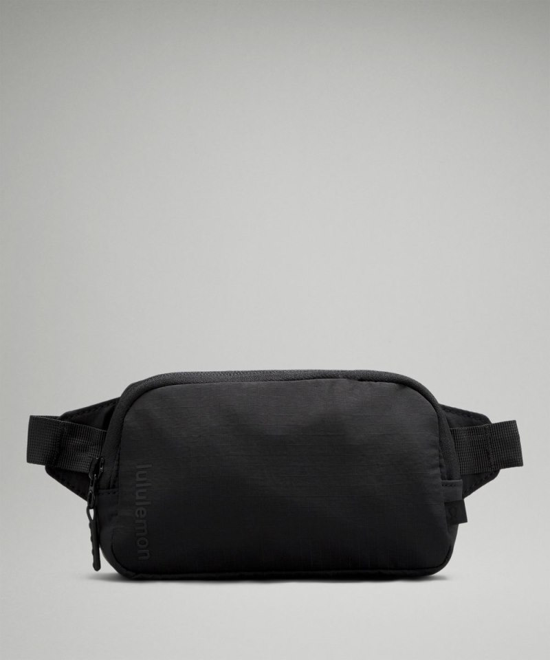 Lululemon | Women's Mini Belt Bag Black