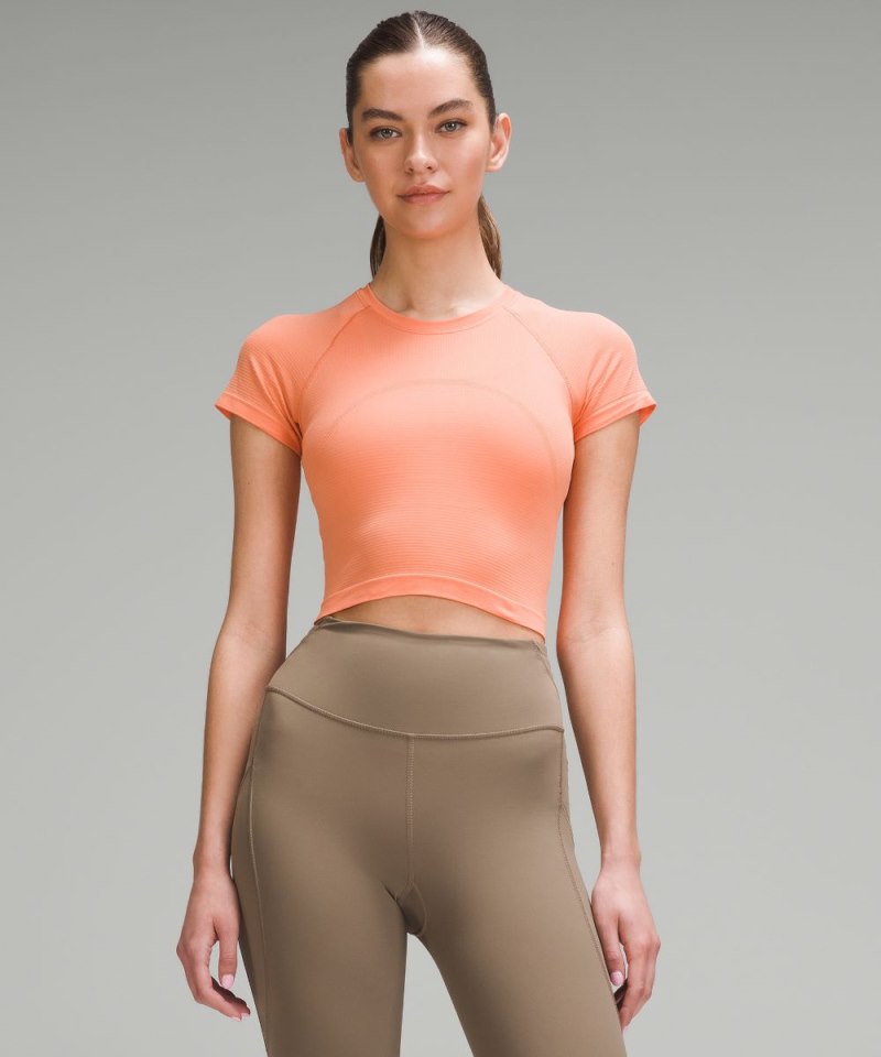 Lululemon | Women's Swiftly Tech Cropped Short-Sleeve Shirt 2.0 Coral Kiss / Coral Kiss