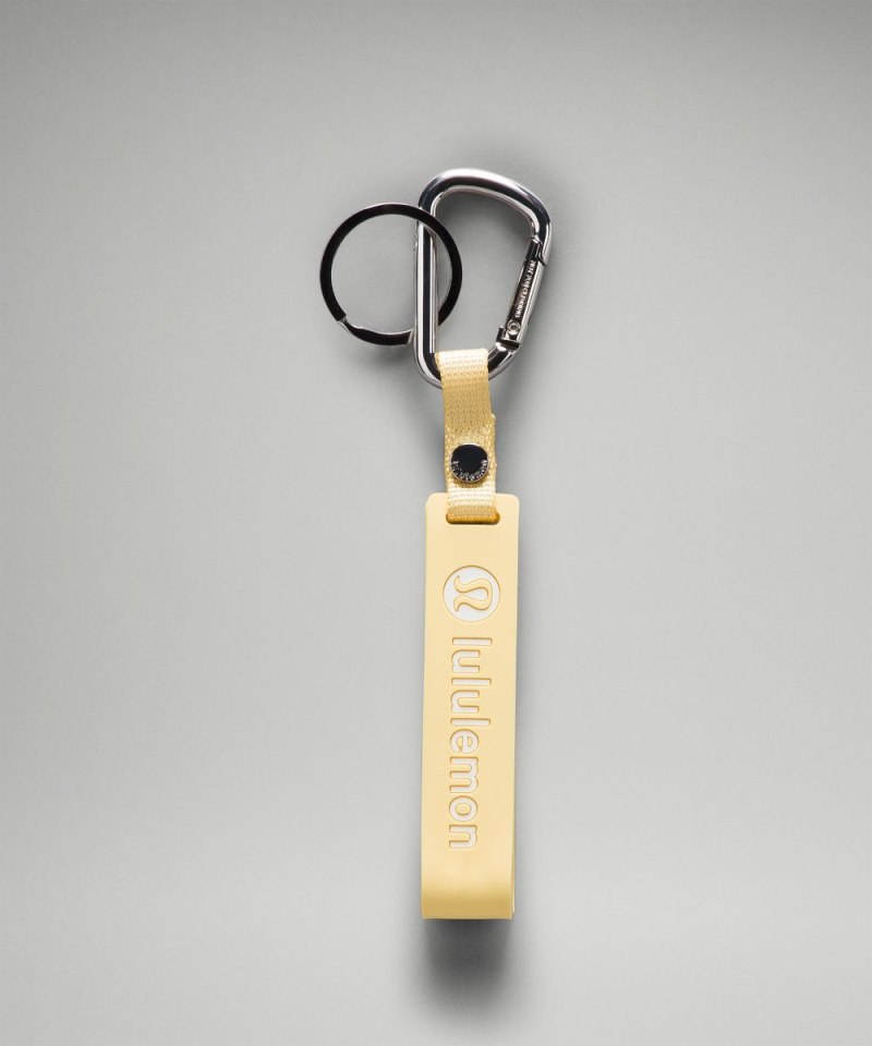 Lululemon | Men's Silicone Keychain Swirl Yellow / Wisp Yellow