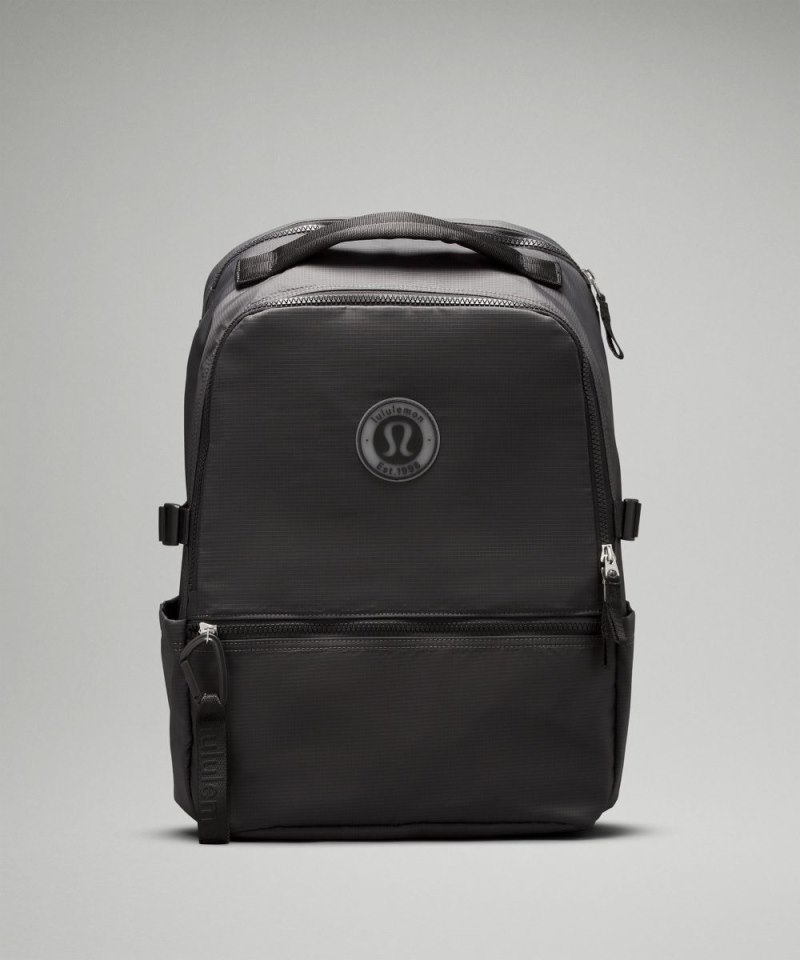 Lululemon | Men's New Crew Backpack 22L Logo Traverse Grey / Black