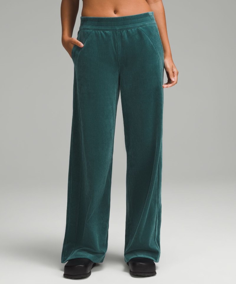 Lululemon | Women's Scuba Mid-Rise Wide-Leg Pant Velvet Cord Sto