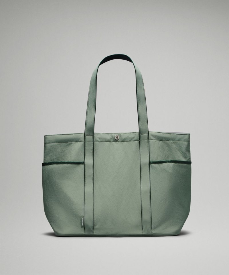 Lululemon | Women's Daily Multi-Pocket Tote Bag 20L Grey Eucalyptus / Legacy Green