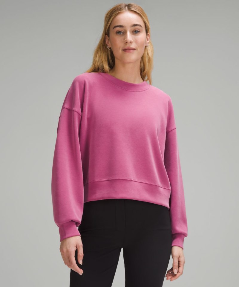 Lululemon | Women's Softstreme Perfectly Oversized Cropped Crew