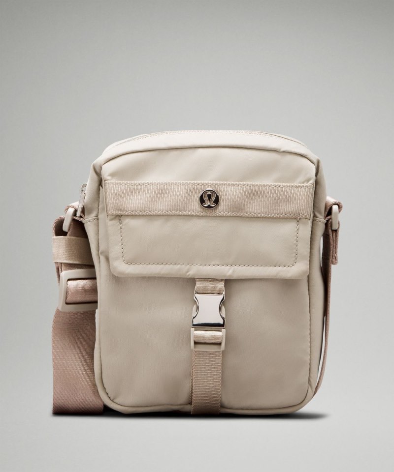 Lululemon | Men's Wunderlust Crossbody Bag 2L Raw Linen