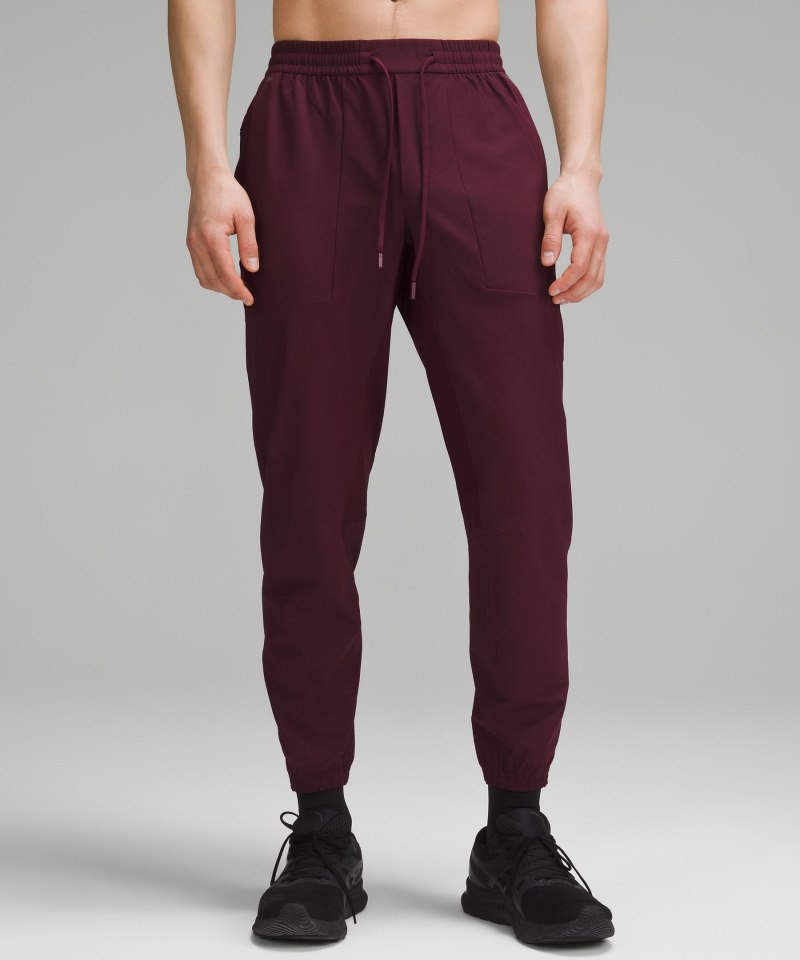 Lululemon | Men's License to Train Jogger Cassis