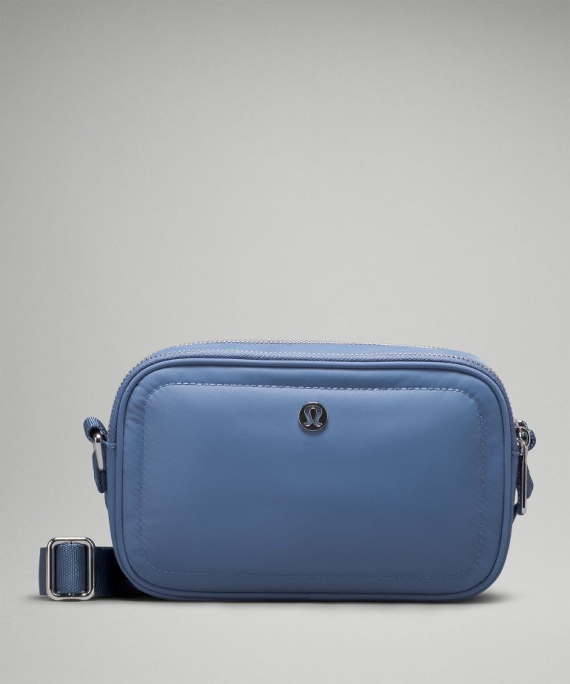 Lululemon | Women's Crossbody Camera Bag 2L Oasis Blue