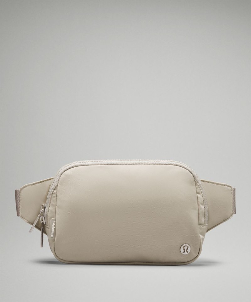 Lululemon | Women's Everywhere Belt Bag Large 2L Raw Linen