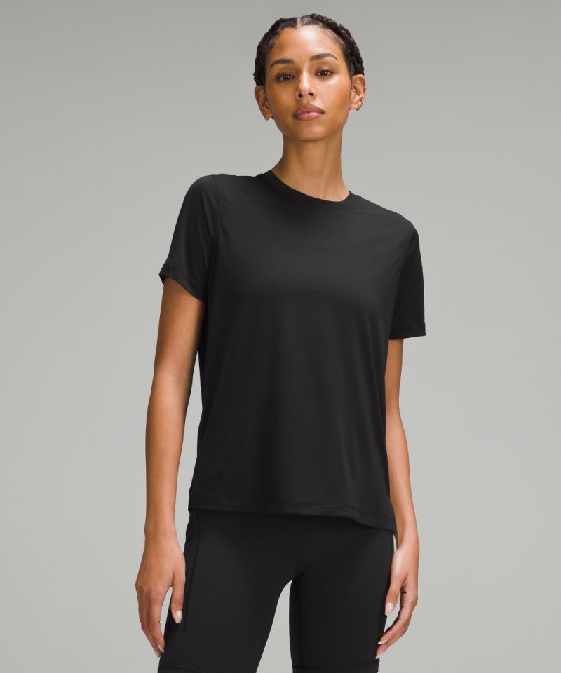 Lululemon | Women's Ultralight Hip-Length T-Shirt Black