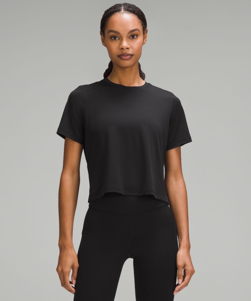 Lululemon | Women's Ultralight Waist-Length T-Shirt Black