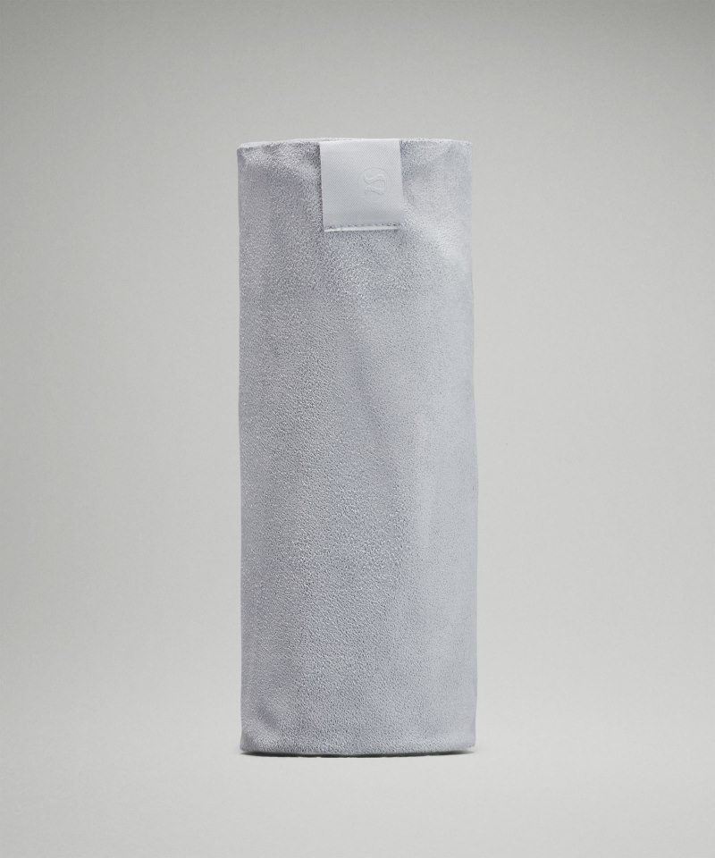 Lululemon | Men's The (Big) Towel Hail