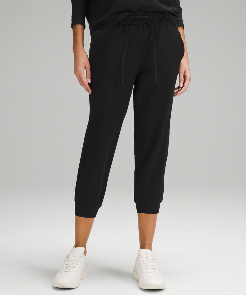 Lululemon | Women's Soft Jersey Classic-Fit Mid-Rise Cropped Jog