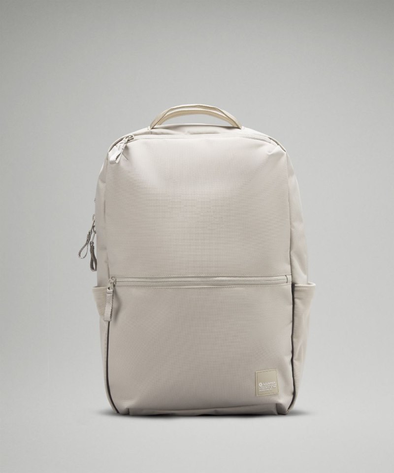 Lululemon | Men's Double-Zip Backpack 22L Raw Linen / Grey Eucal