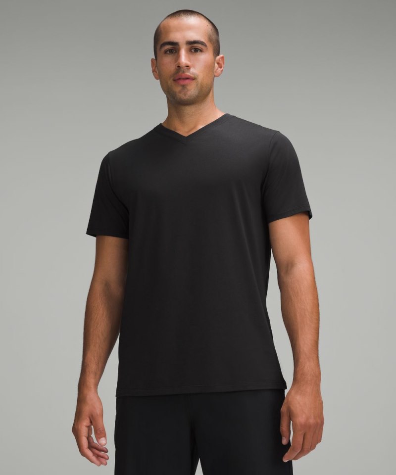 Lululemon | Men's Fundamental V-Neck T-Shirt Black