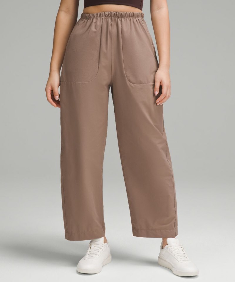 Lululemon | Women's Lightweight Mid-Rise Barrel-Leg Cropped Pant Taupetastic