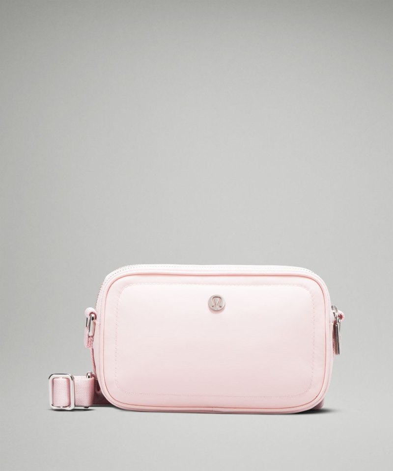 Lululemon | Women's Crossbody Camera Bag 2L Flush Pink