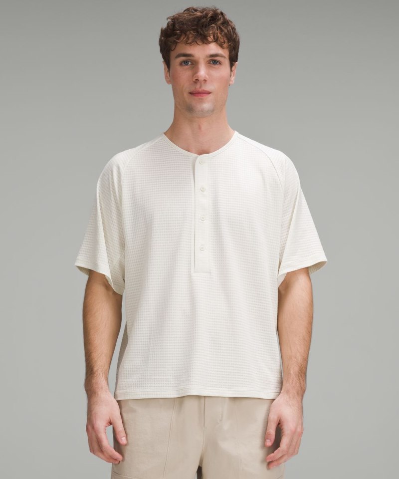 Lululemon | Men's Textured-Grid Short-Sleeve Henley Bone / Light Ivory