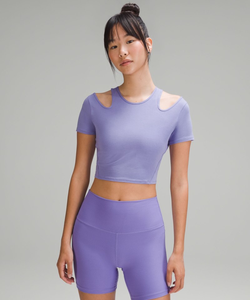 Lululemon | Women's Shoulder Cut-Out Yoga T-Shirt Dark Lavender